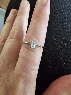 Sterling Silver Solitaire VVS1 Moissanite Radiant-Cut Adjustable Ring